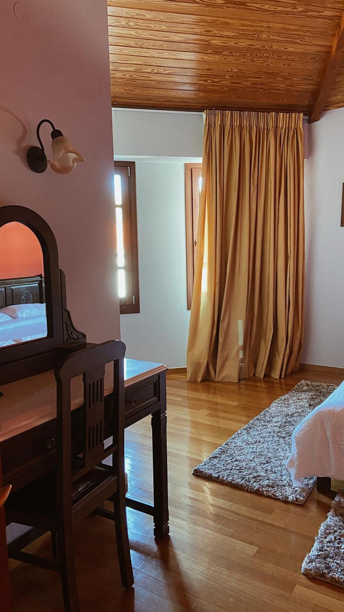 Hotel Kynaitha Kalavryta Esterno foto