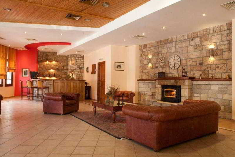 Hotel Kynaitha Kalavryta Esterno foto