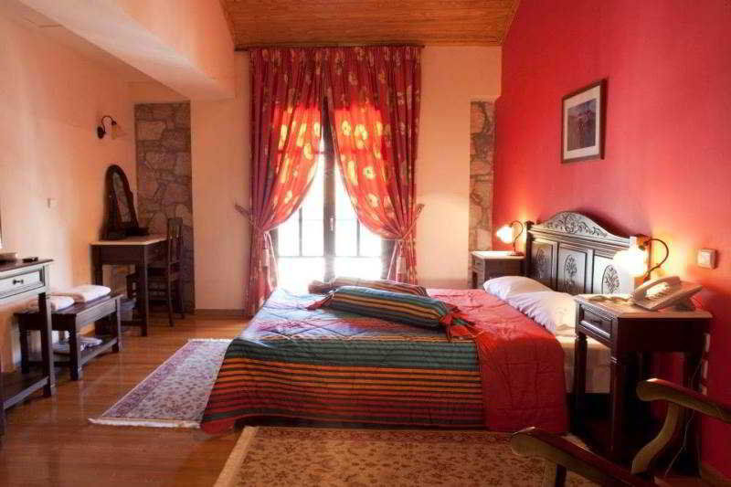 Hotel Kynaitha Kalavryta Esterno foto
