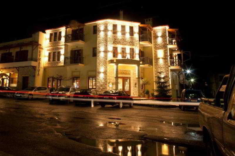 Hotel Kynaitha Kalavryta Esterno foto
